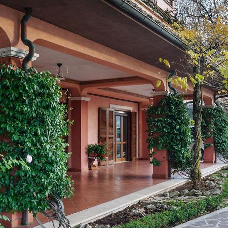 Belvilla By Oyo Villa In Tagliacozzo Ngoại thất bức ảnh