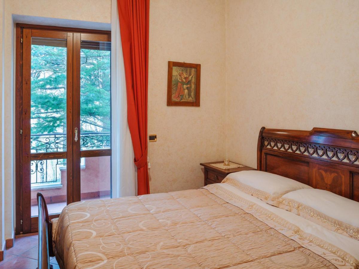 Belvilla By Oyo Villa In Tagliacozzo Ngoại thất bức ảnh