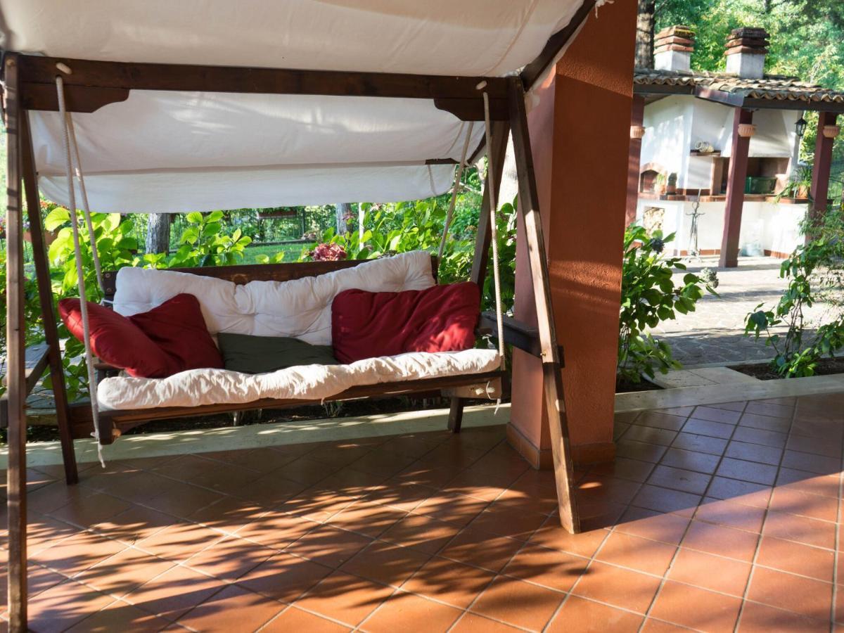 Belvilla By Oyo Villa In Tagliacozzo Ngoại thất bức ảnh